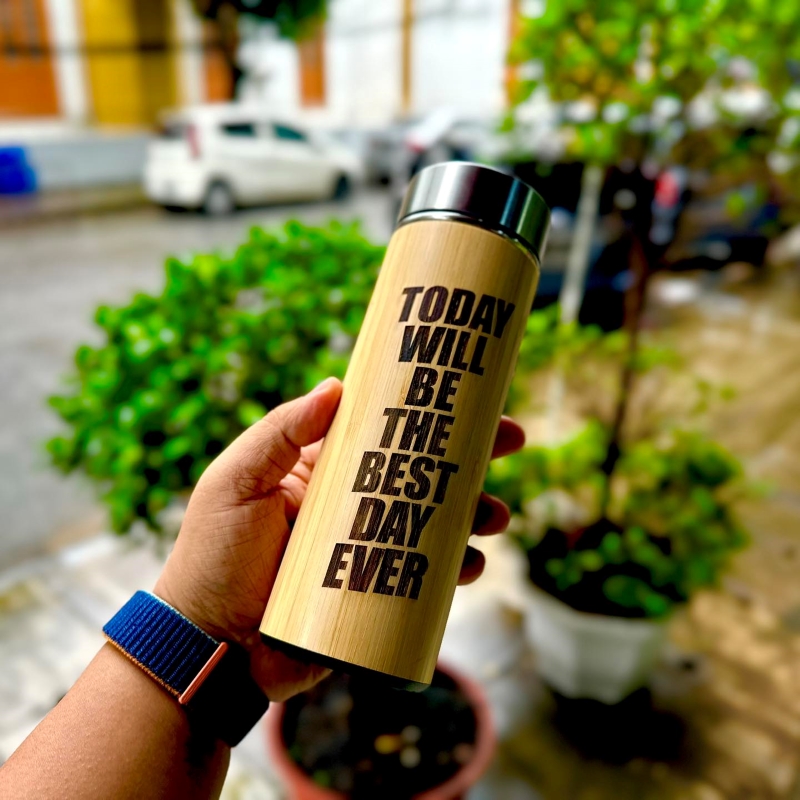 Bình giữ nhiệt gỗ khắc tên