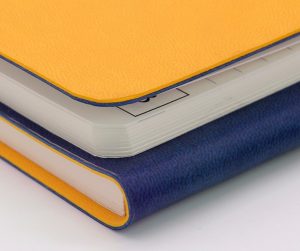 Sổ dán gáy có bìa làm từ da PU hoặc simili