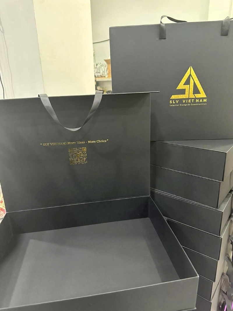 in hộp bao bì ép kim