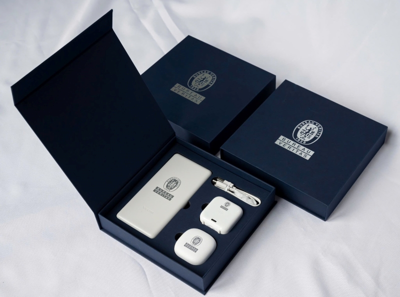 Bộ quà tặng cao cấp tai nghe bluetooth