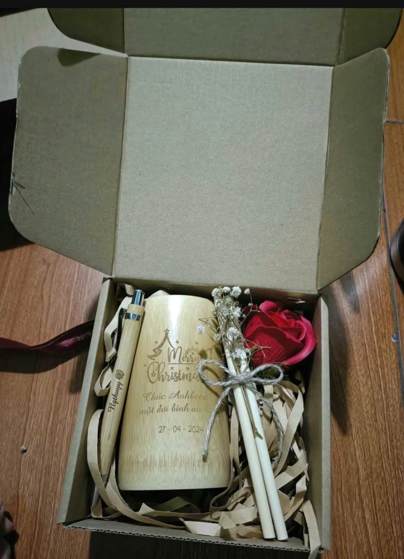 Bộ quà tặng 20-11 cốc tre