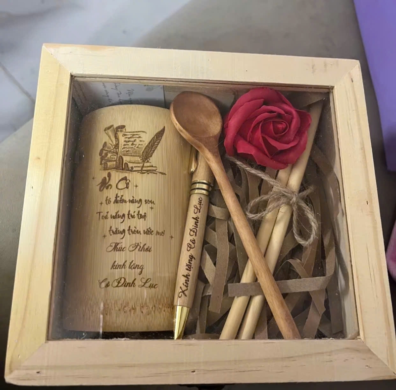 Hộp quà tặng gỗ tre độc đáo và sang trọng