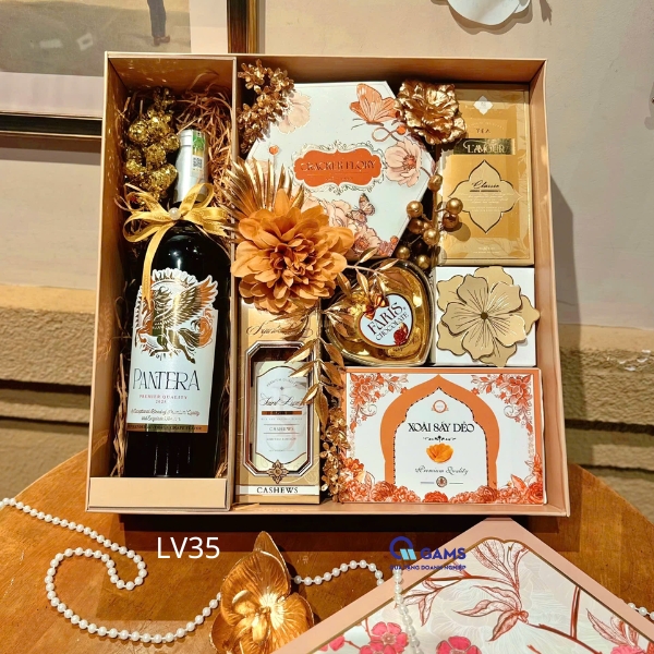 Hộp quà Tết LV35