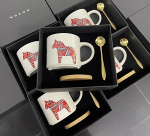 giftset quà tặng mix sẵn gồm cốc sứ cao cấp và muỗng đồng