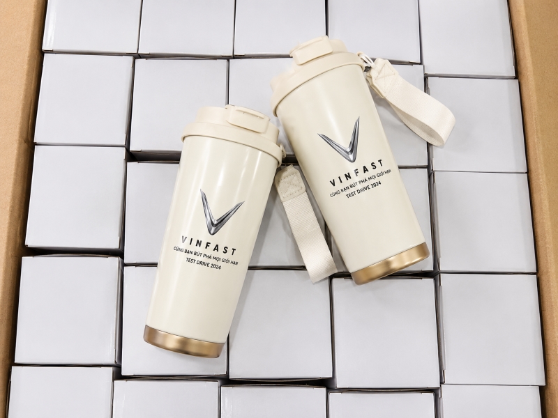 Cốc giữ nhiệt 500ml in logo vinfat